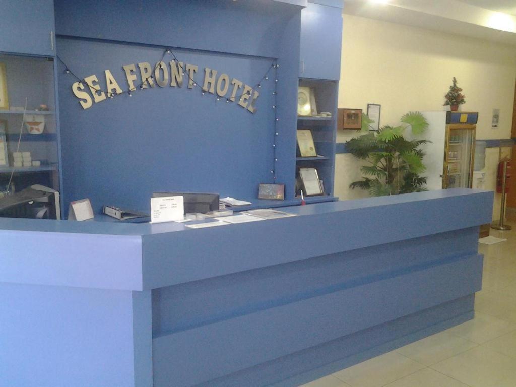 Sea Front Hotel Порт-Діксон Екстер'єр фото